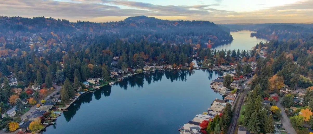 Oswego Lake in Lake Oswego, Oregon